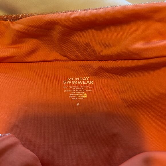 FULL SET - Peach Shimmer Monday Swimwear - Size V/VV - Picture 5 of 10